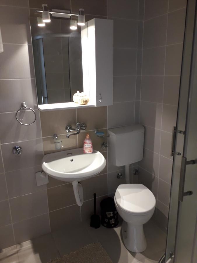 Studio Apartman Ld U Strogom Centru Novi Sad Exterior photo